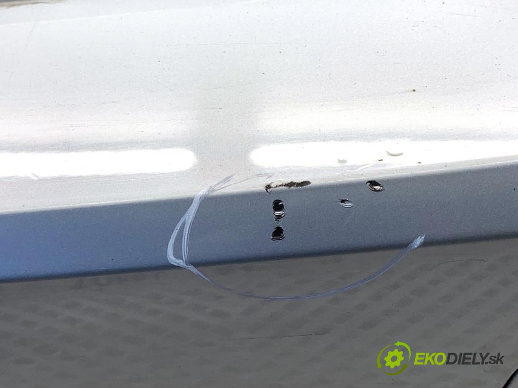 BMW G31 Kombi 2020 140 kW 520 d 1995 Nárazník zad A83 (Kľučka dverí ostatné)