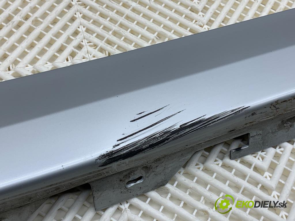 BMW G31 Kombi 2020 140 kW 520 d 1995 Lišta prahová pravy