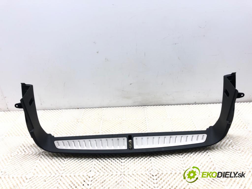 BMW G31 Kombi 2020 140 kW 520 d 1995 Clona PASA zadného kufra 7387530