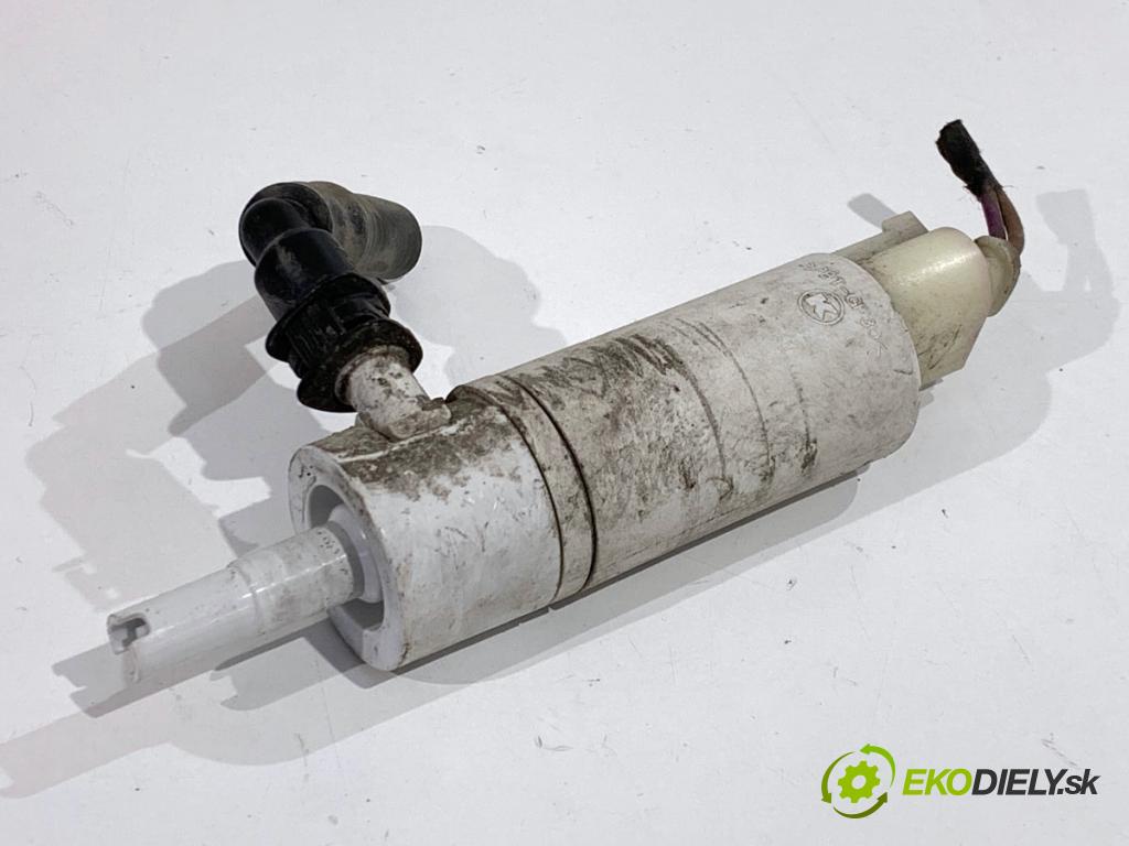 MERCEDES-BENZ W166 SUV 2013 190 kW ML 350 BlueTEC 4-matic (166.024) 2987 motorek ostřikovače  (Motorek ostřikovačů)