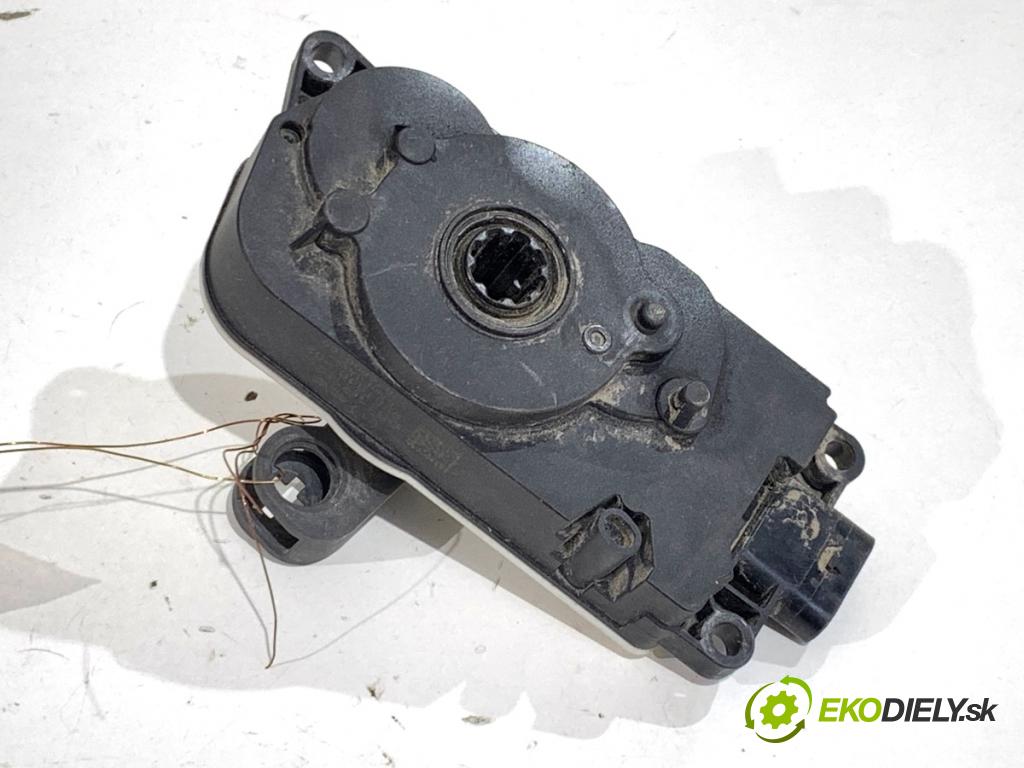 BMW G30 sedan 2022 140 kW 520 d xDrive 1995 motorek rolety ŻALUZIJE: 9881646