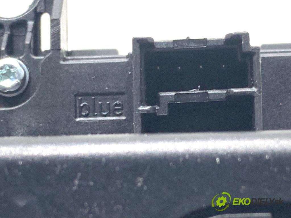 BMW G30 sedan 2022 140 kW 520 d xDrive 1995 přepínač IDRIVE 5A3B1E2