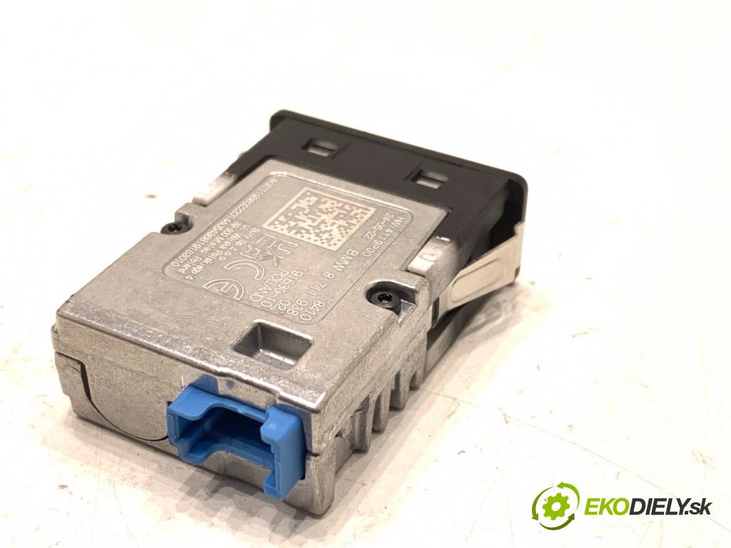 BMW G30 sedan 2022 140 kW 520 d xDrive 1995 HNÍZDO: USB 8711938