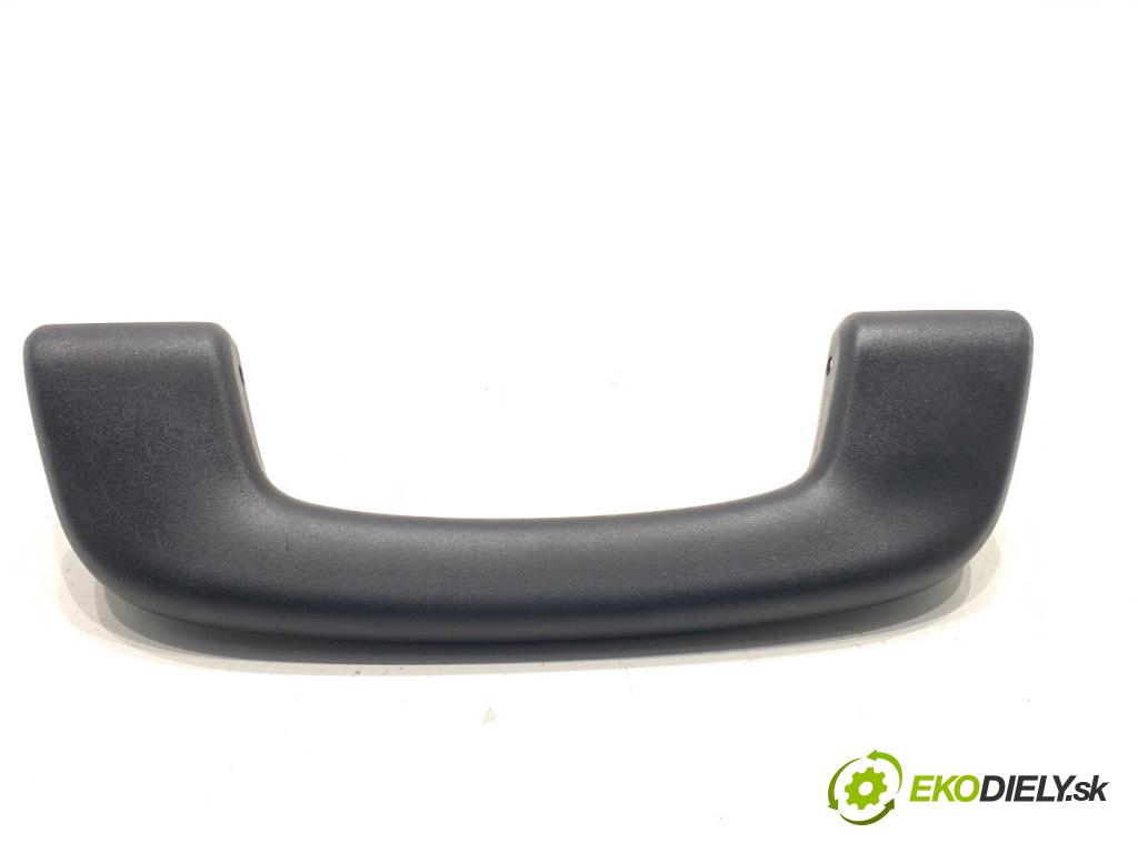 BMW G30 sedan 2022 140 kW 520 d xDrive 1995 držák držadlo čalounění přední část pravá 