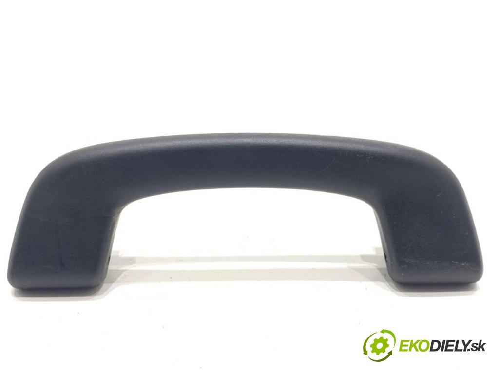 BMW G30 sedan 2022 140 kW 520 d xDrive 1995 držák držadlo čalounění přední část levá strana 