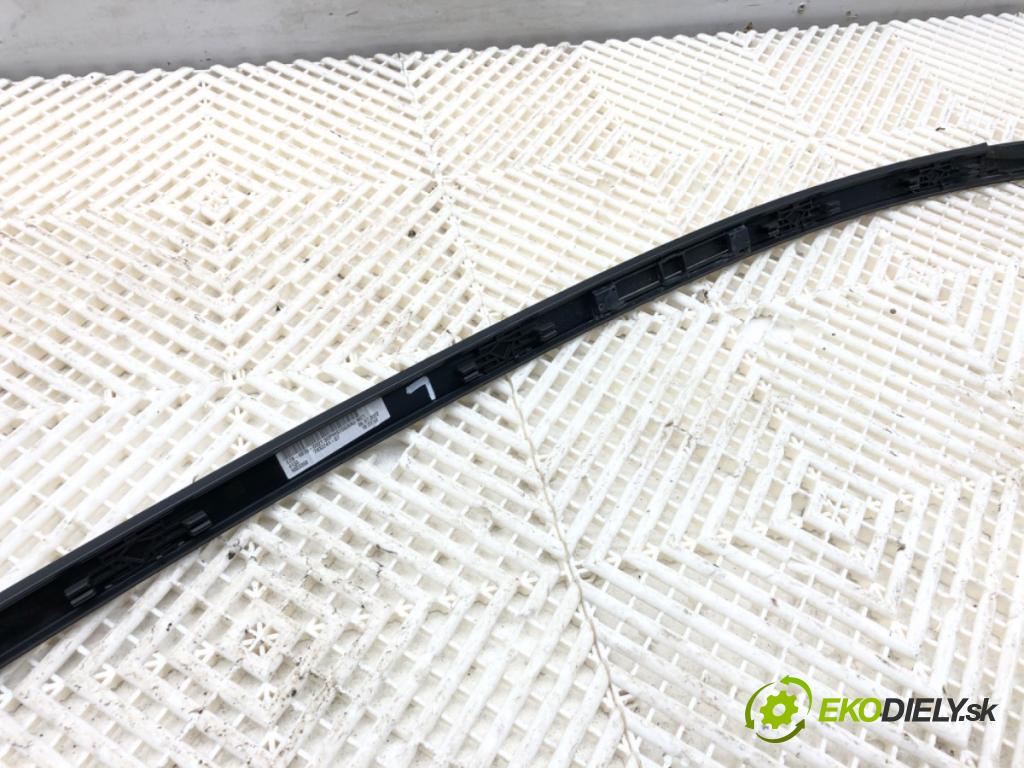 BMW G30 sedan 2022 140 kW 520 d xDrive 1995 Lišta strešná ľavá strana 7433741