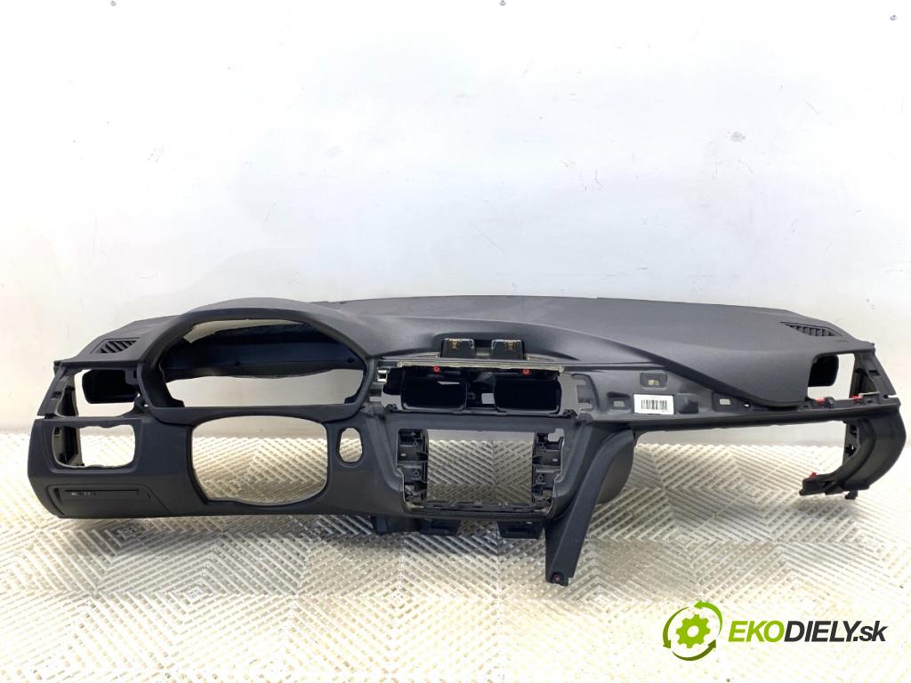 BMW F31 Kombi 2014 135 kW 320 d xDrive 1995 palubní doska POLŠTÁŘ: spolujezdce 9218490
