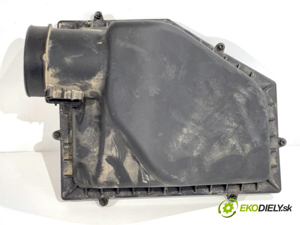 BMW G30 sedan 2022 140 kW 520 d xDrive 1995 obal filtra vzduchu horní 