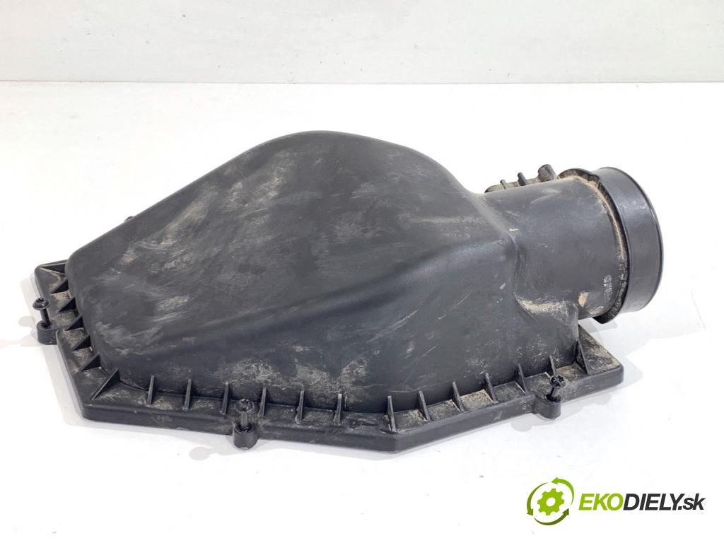 BMW G30 sedan 2022 140 kW 520 d xDrive 1995 obal filtra vzduchu horní