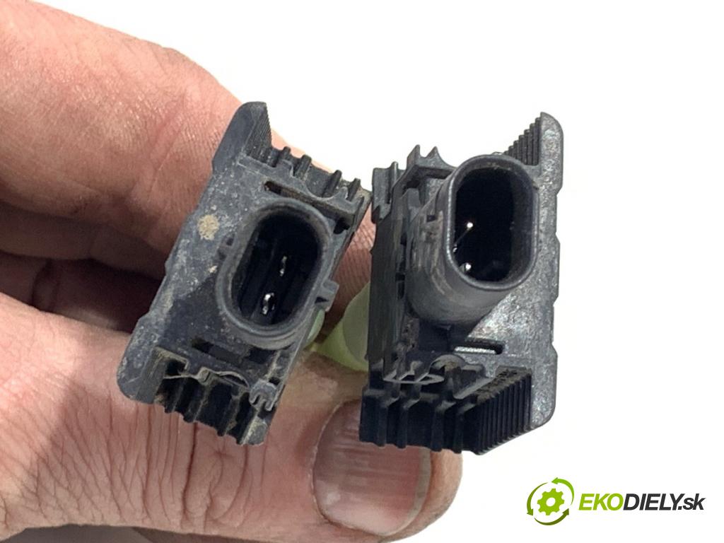 BMW G30 sedan 2022 140 kW 520 d xDrive 1995 Snímač OCHRANA: 5A0BB38