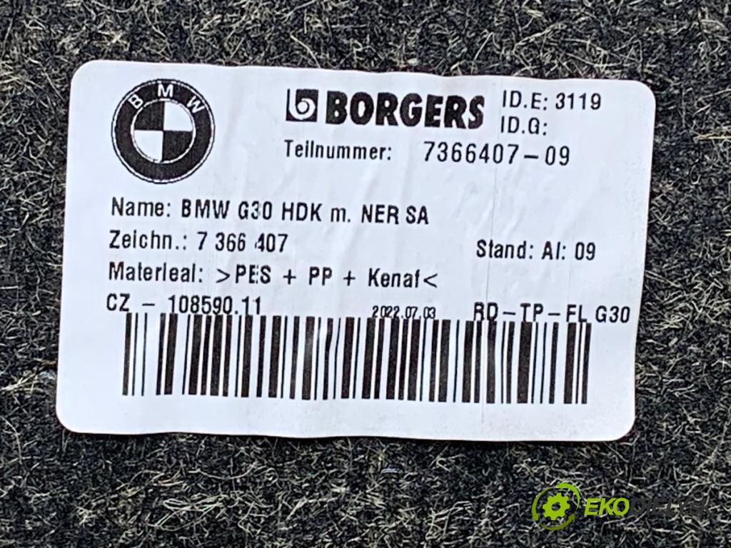 BMW G30 sedan 2022 140 kW 520 d xDrive 1995 tapacír dverí kufra 7366407