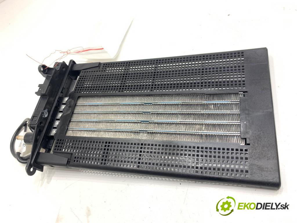 BMW G30 sedan 2022 140 kW 520 d xDrive 1995 topné těleso radiátor topení elektrická 6801525 (Radiátor topení)