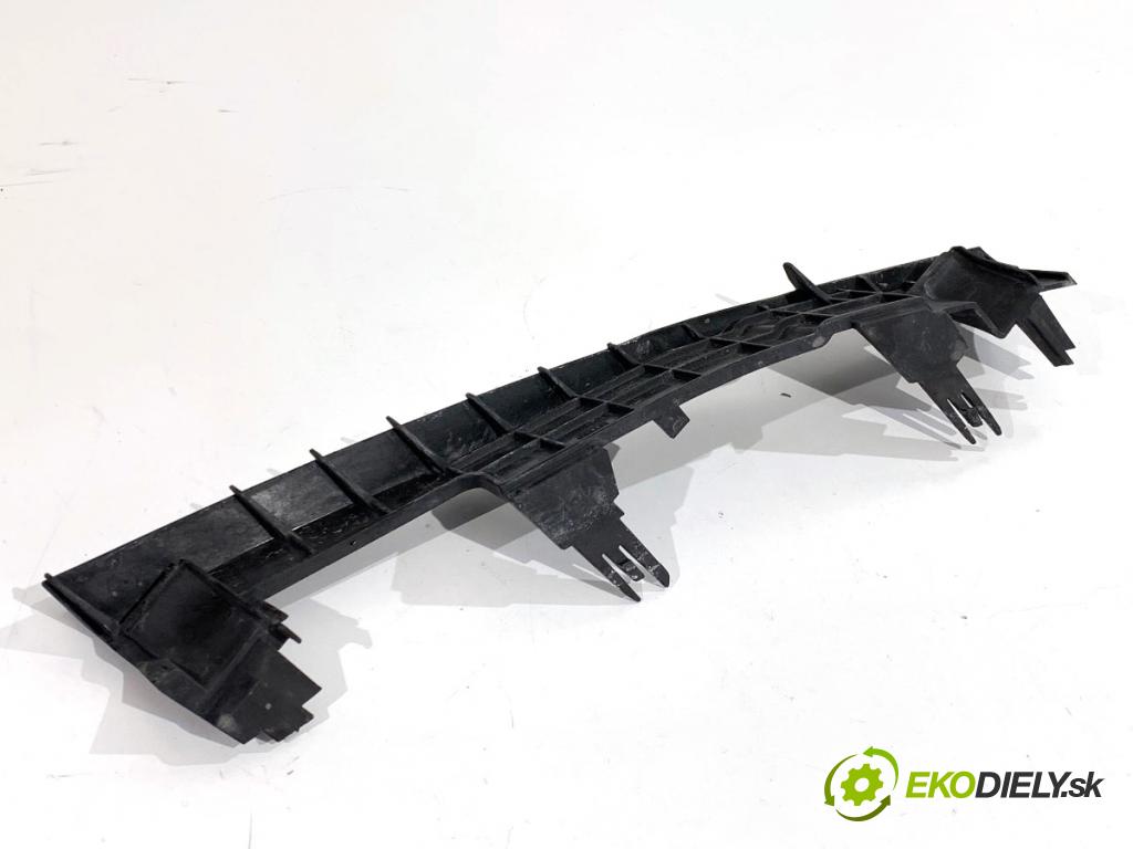 BMW G30 sedan 2022 140 kW 520 d xDrive 1995 úchyt světla levý 234694