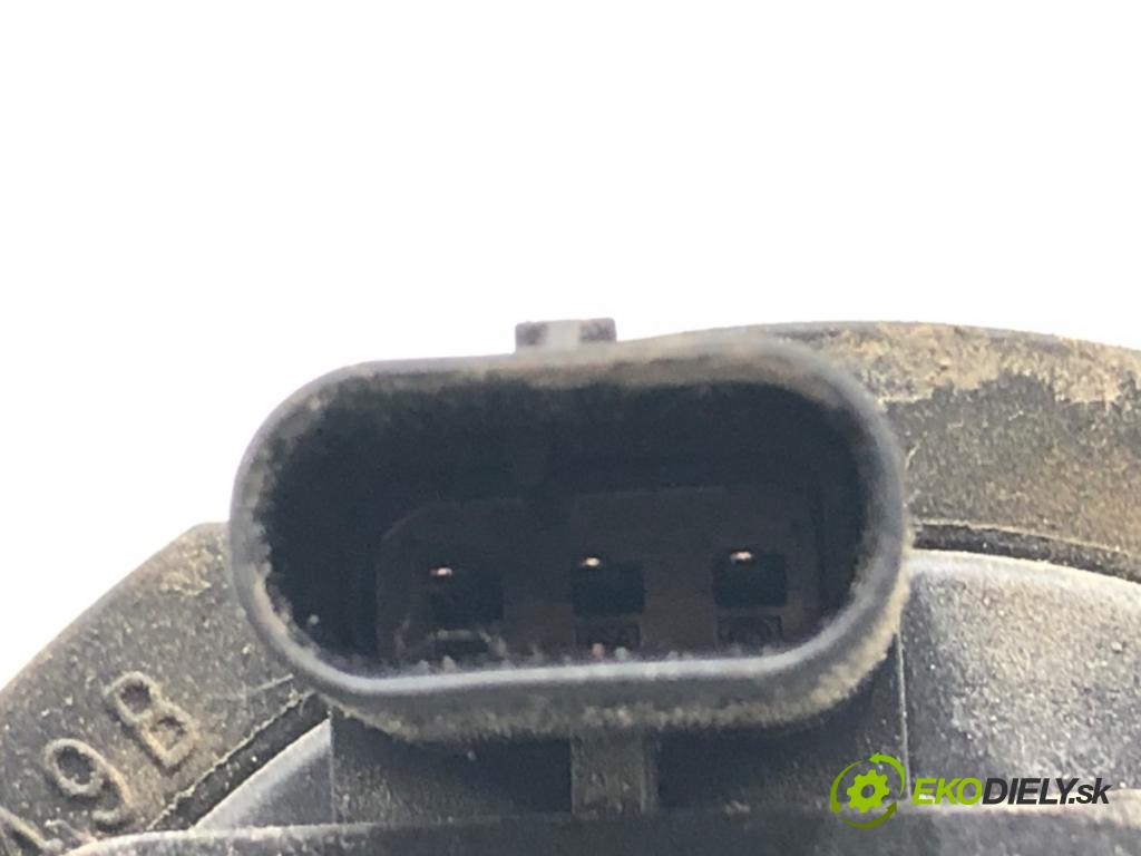 BMW G30 sedan 2022 140 kW 520 d xDrive 1995 DALŠÍ: Pumpa vody 8474820 (Vodná pumpa)