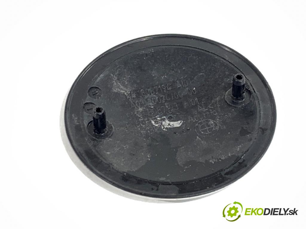 BMW G30 sedan 2022 140 kW 520 d xDrive 1995 znak přední část 8087194