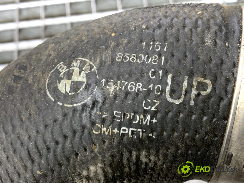 BMW G30 sedan 2022 140 kW 520 d xDrive 1995 Rúra vzduchu 8580081