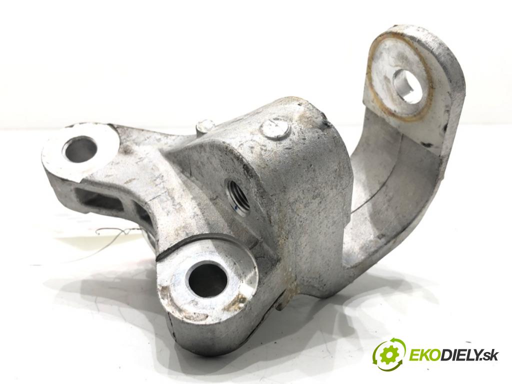 NISSAN QASHQAI J12 SUV 2024 103 kW 1.3 DIG-T 1332 Držiak prevodovky 