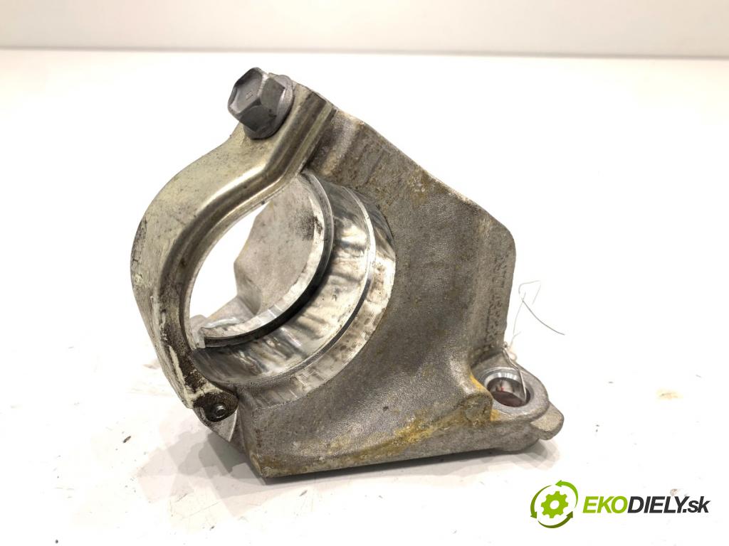 NISSAN QASHQAI J12 SUV 2024 103 kW 1.3 DIG-T 1332 podpěra poloos 397743238R