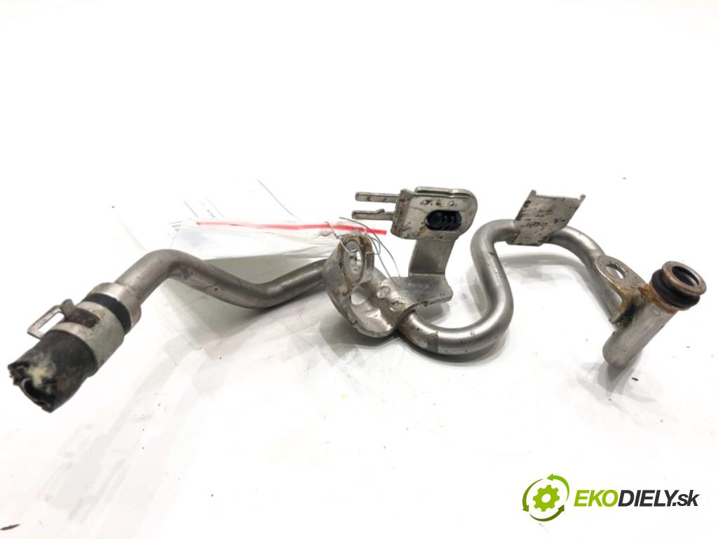 NISSAN QASHQAI J12 SUV 2024 103 kW 1.3 DIG-T 1332 rúrka turba  (Hadice turbodmychadla)