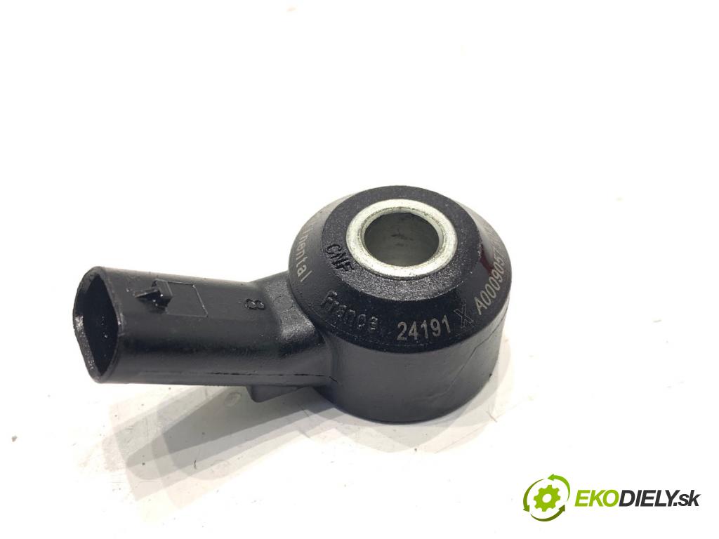 NISSAN QASHQAI J12 SUV 2024 103 kW 1.3 DIG-T 1332 Snímač klepania 220608897R (Snímač)