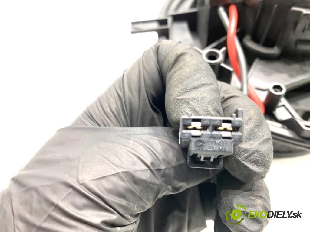 AUDI A3 8V sedan 2016 140 kW 2.0 TFSI quattro 1984 ventilátor kúrenia 5Q1819021B