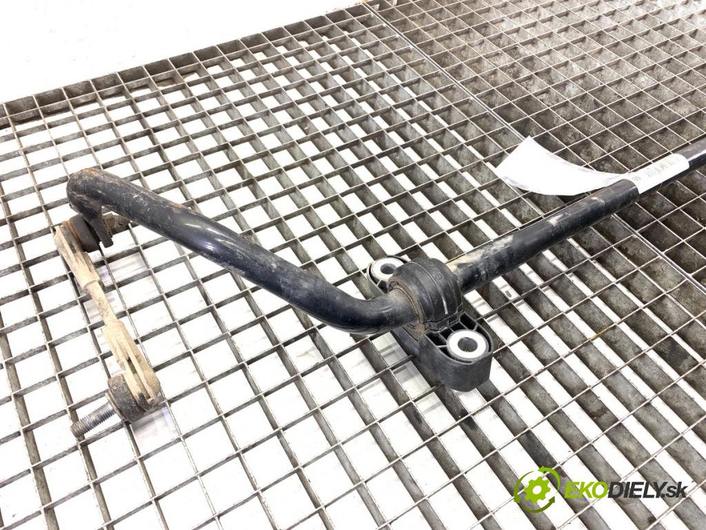 BMW G30 sedan 2022 140 kW 520 d xDrive 1995 tyč stabilizátora přední část 6873476 (Přední stabilizátor)