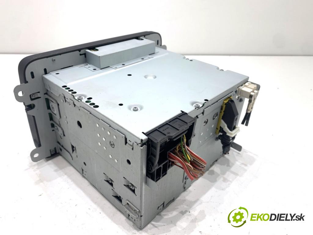 SEAT ALHAMBRA II nadwozie wielkoprzestrzenne (MPV) 2012 125 kW 2.0 TDI 1968 RADIO 3C8035190C (Audio zariadenie)