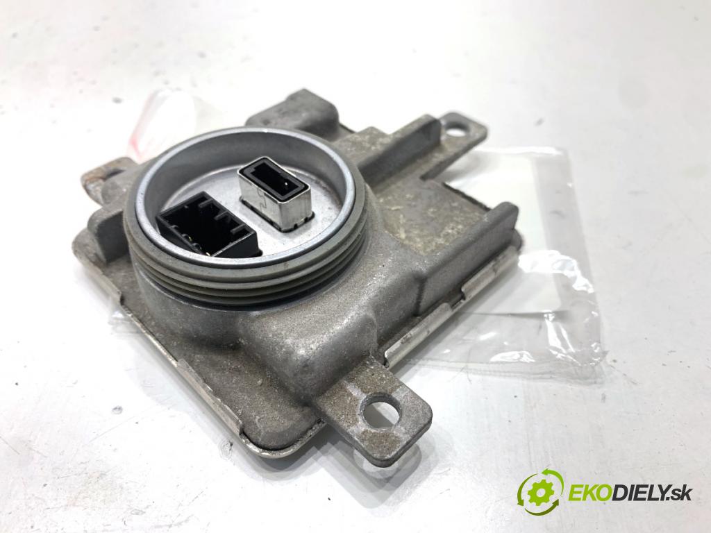 SEAT ALHAMBRA II nadwozie wielkoprzestrzenne (MPV) 2012 125 kW 2.0 TDI 1968 měnič XENON 8K0941597E (Řídící jednotka xenonu)