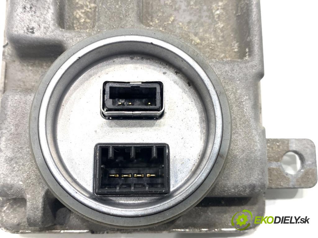 SEAT ALHAMBRA II nadwozie wielkoprzestrzenne (MPV) 2012 125 kW 2.0 TDI 1968 měnič XENON 8K0941597E (Řídící jednotka xenonu)