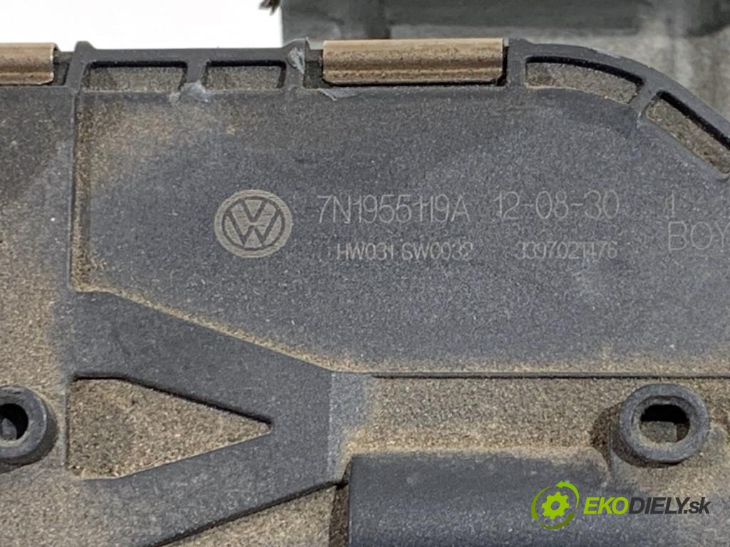 SEAT ALHAMBRA II nadwozie wielkoprzestrzenne (MPV) 2012 125 kW 2.0 TDI 1968 Mechanizmus stieračov predný 7N1955023A (Motorček stieračov predný)