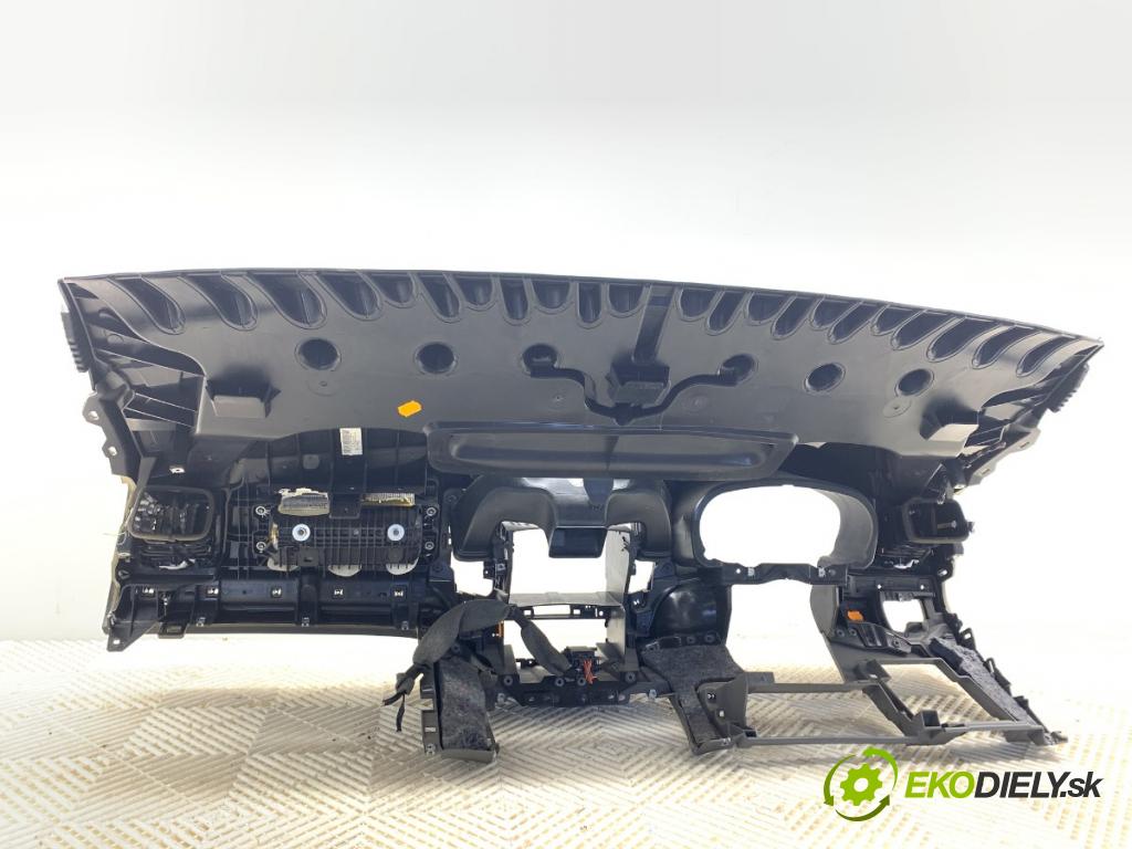 SEAT ALHAMBRA II nadwozie wielkoprzestrzenne (MPV) 2012 125 kW 2.0 TDI 1968 Palubná doska VANKÚŠ: spolujazdca 7N0880204A