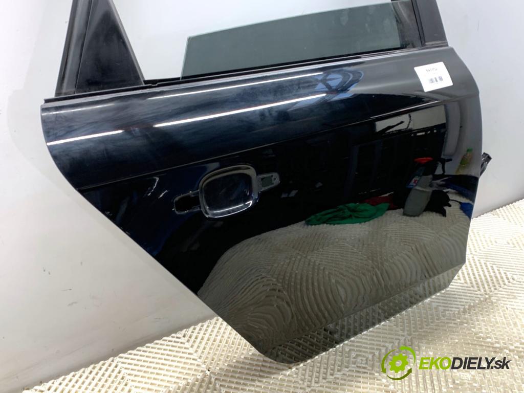 AUDI A4 B8 Kombi 2013 130 kW 2.0 TDI quattro 1968 dveře pravý zadní část LY9B