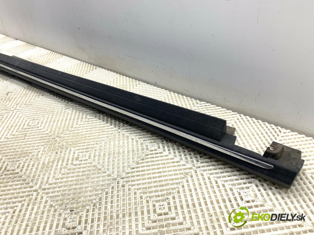 MERCEDES-BENZ W166 SUV 2013 190 kW ML 350 BlueTEC 4-matic (166.024) 2987 lišta prahová pravý A1666980354