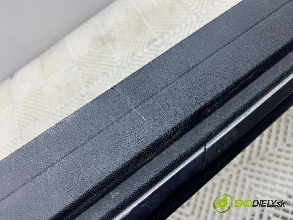 MERCEDES-BENZ W166 SUV 2013 190 kW ML 350 BlueTEC 4-matic (166.024) 2987 lišta prahová pravý A1666980354