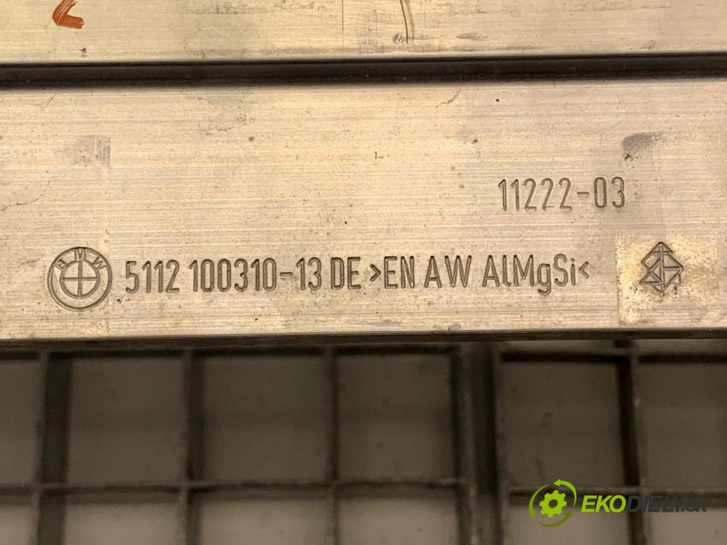 BMW G31 Kombi 2020 140 kW 520 d 1995 Výstuha nárazníka zad  (Výstuha zadná)