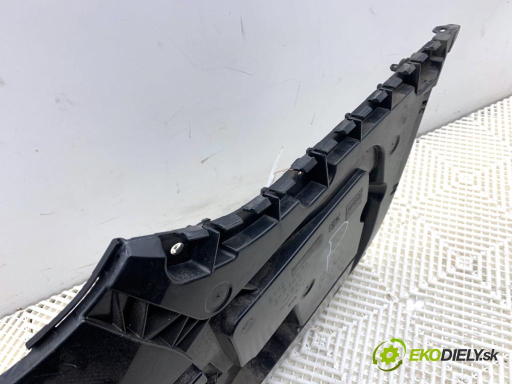 BMW G31 Kombi 2020 140 kW 520 d 1995 úchyt nárazníka pravý zadní část 7387316