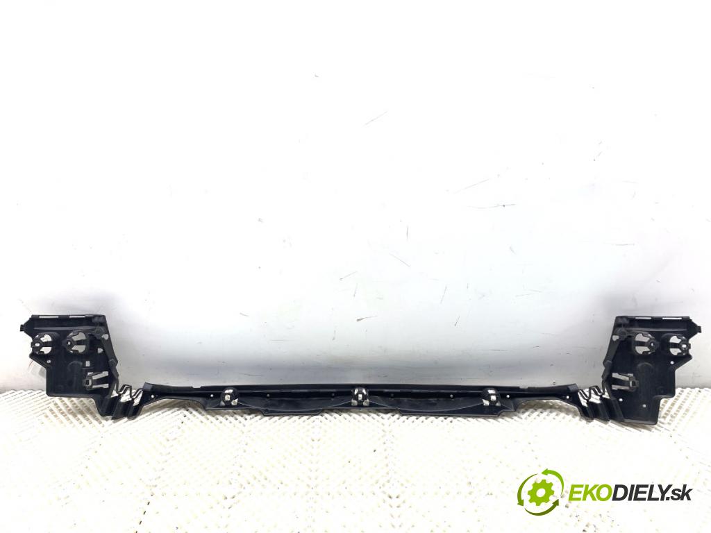 BMW G31 Kombi 2020 140 kW 520 d 1995 úchyt nárazníka zadní část středový 7387313