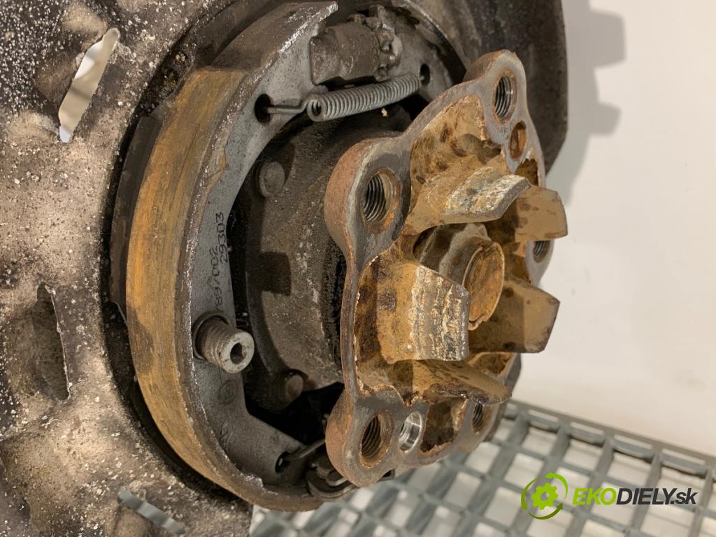 BMW F22 coupe 2017 272 kW M2 2979 Výstuha zad