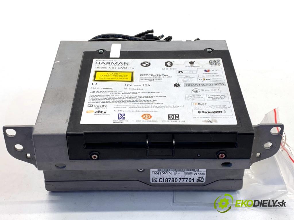 BMW F22 coupe 2017 272 kW M2 2979 RADIO CZYTNIK navigace 8780777