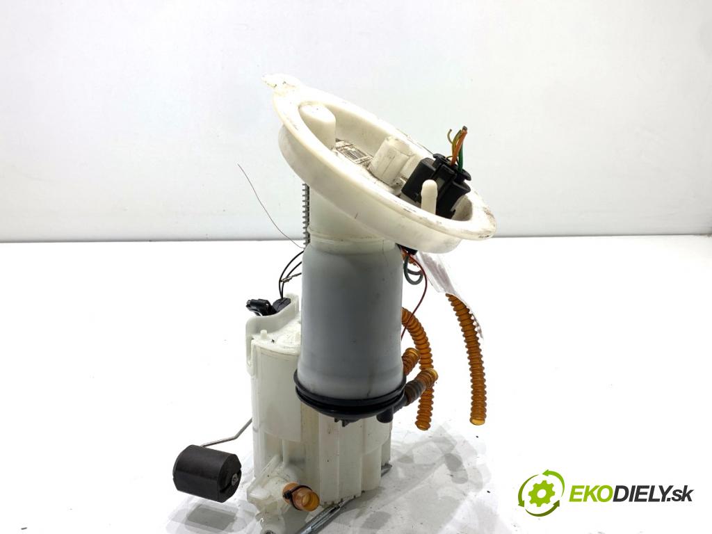 BMW F22 coupe 2017 272 kW M2 2979 Pumpa paliva 7243975