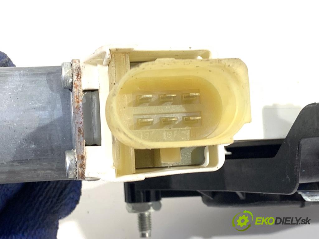 BMW F22 coupe 2017 272 kW M2 2979 Mechanizmus okna ľavy predný