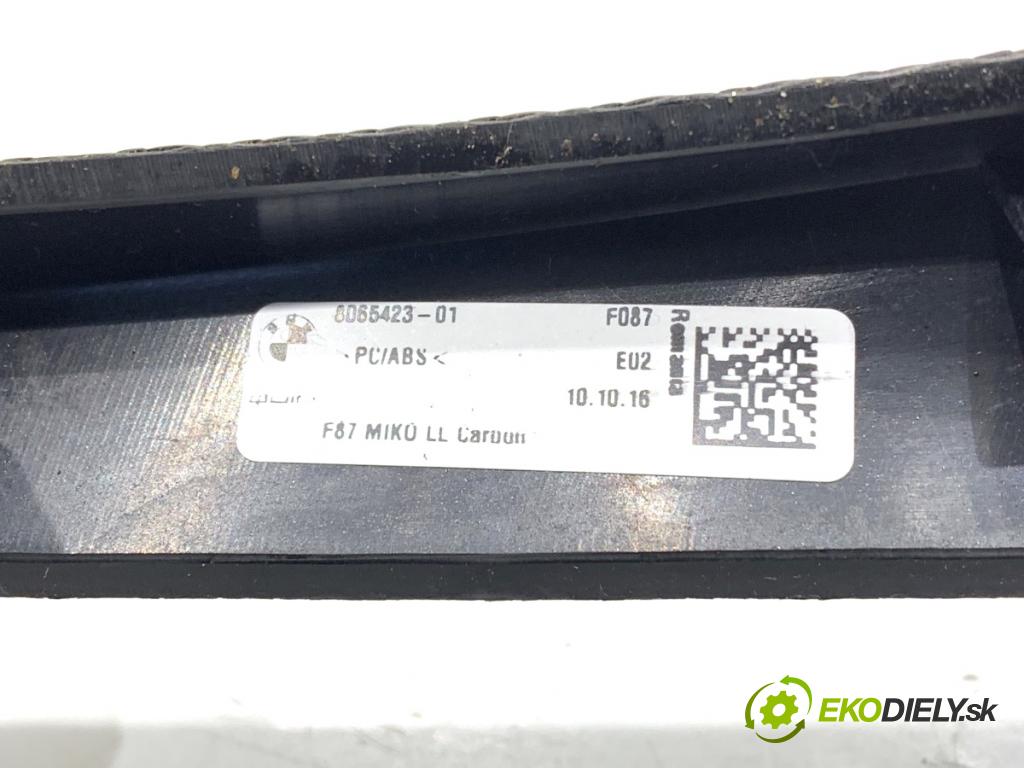 BMW F22 coupe 2017 272 kW M2 2979 lišty kryt 8065422 8065423 (Lišta)