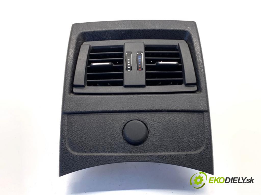 BMW F22 coupe 2017 272 kW M2 2979 Mriežky kúrenia zad 9207330