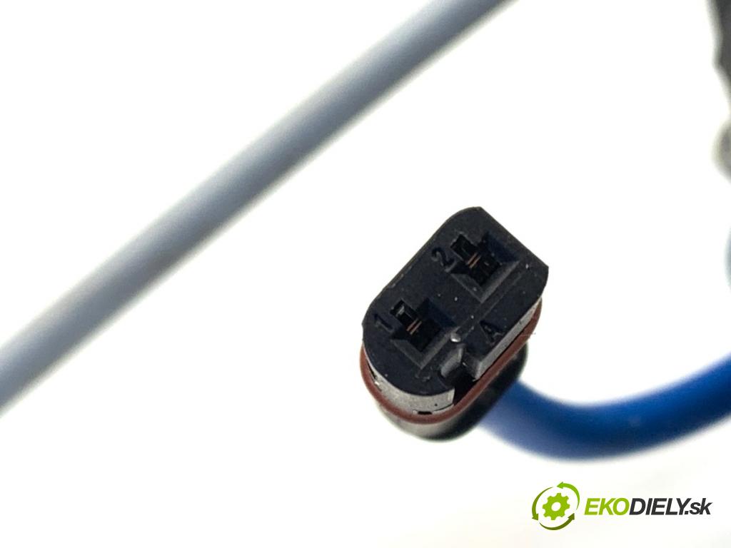 BMW F22 coupe 2017 272 kW M2 2979 Kľučka vonkajšia ľavy predný