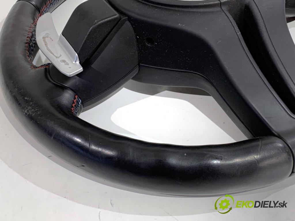 BMW F22 coupe 2017 272 kW M2 2979 volant M-BALÍČEK 7849393