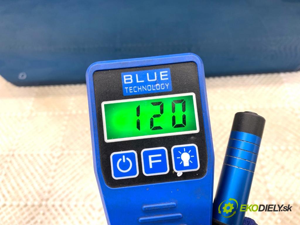 BMW F22 coupe 2017 272 kW M2 2979 dveře pravý přední část