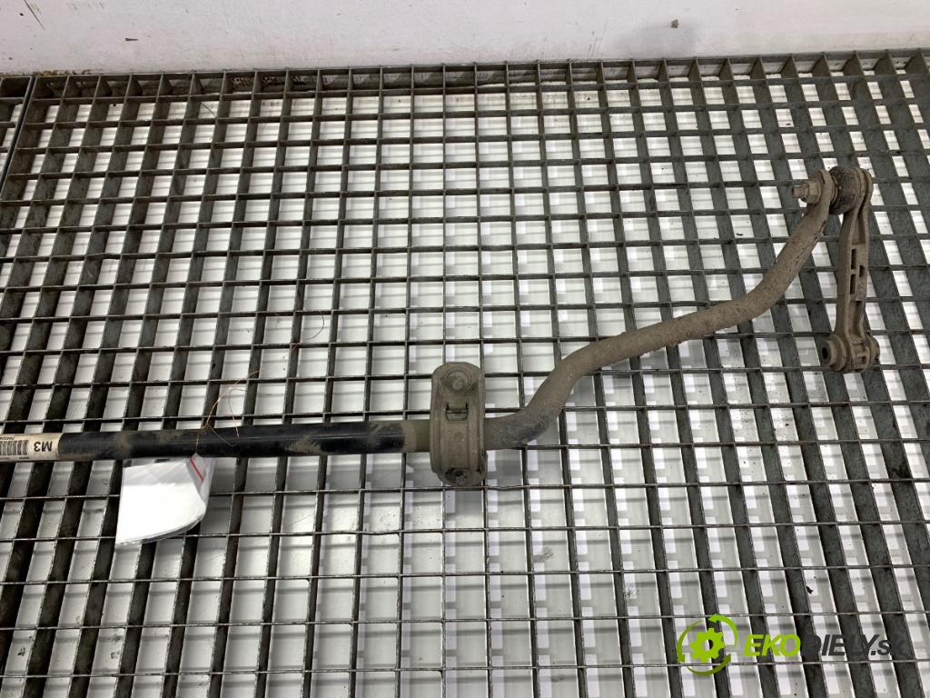 BMW F22 coupe 2017 272 kW M2 2979 Tyč stabilizátora zad 7853266 (Stabilizátor predný)