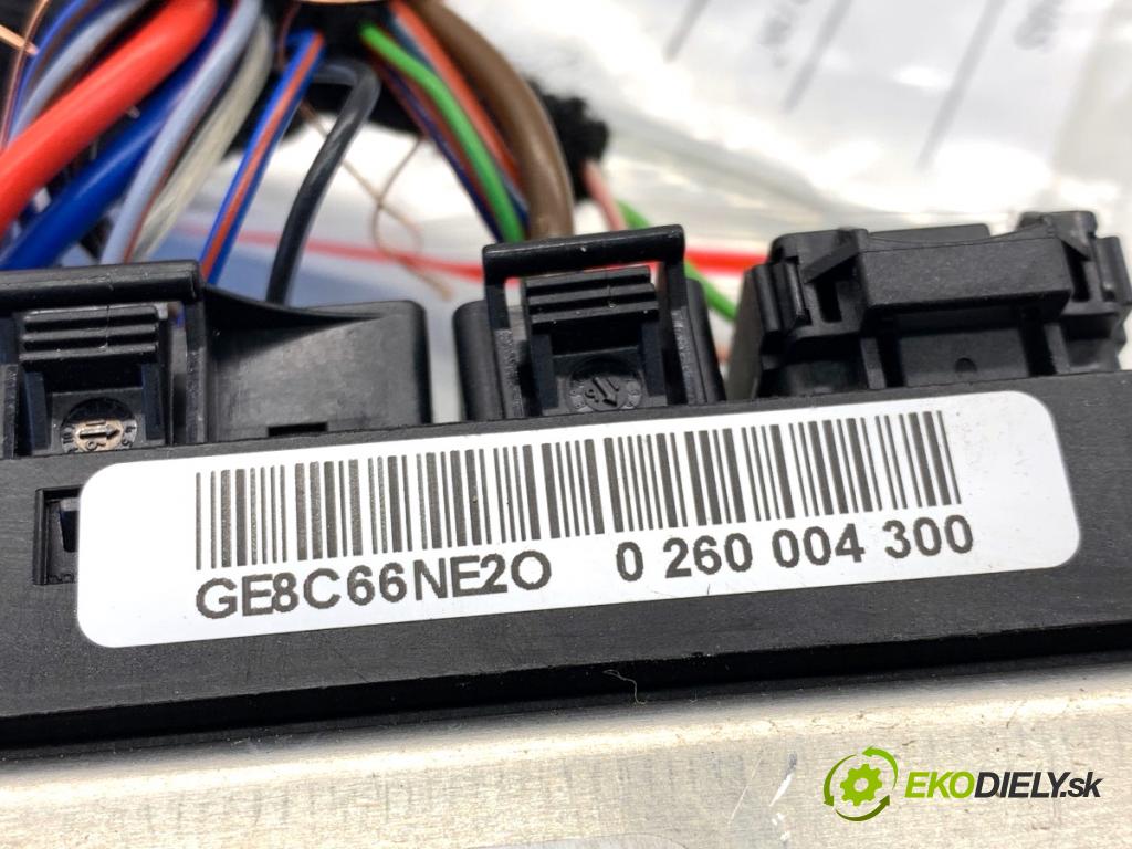 BMW F22 coupe 2017 272 kW M2 2979 modul zamknutí zadní část OSI GHAS 8065118