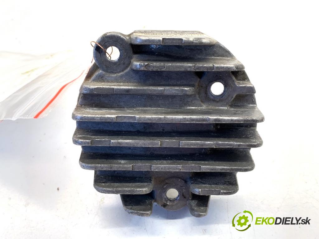 BMW F22 coupe 2017 272 kW M2 2979 modul LED 14128