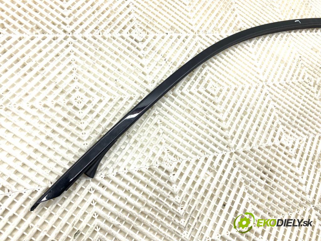 BMW F22 coupe 2017 272 kW M2 2979 lišta dveří levá strana